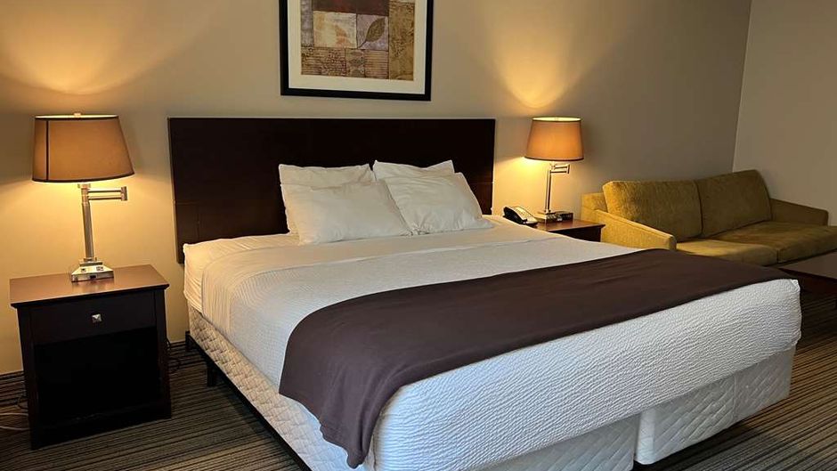 Ramada London Room