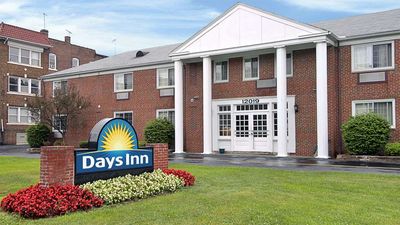Days Inn Cleveland Lakewood