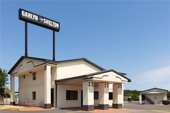 Super 8 Temple
