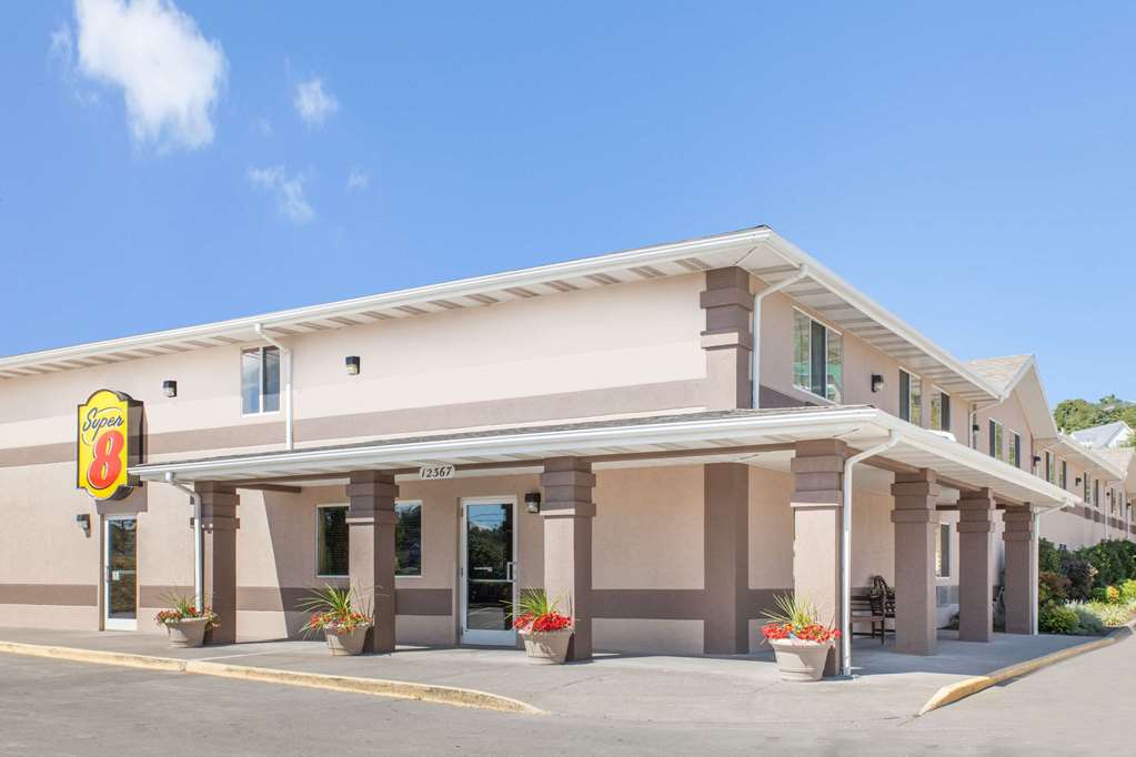 Super 8 Richlands/Claypool Hill Area- Tourist Class Claypool Hill