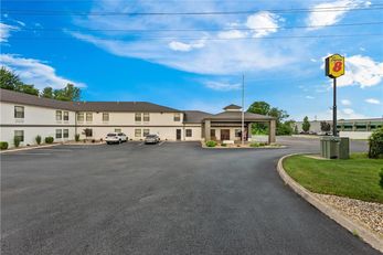 Super 8 Bellefontaine