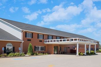 Super 8 New Hampton