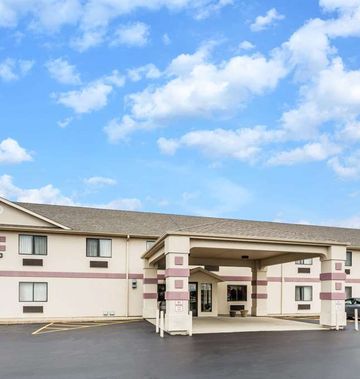 Super 8 Yorkville