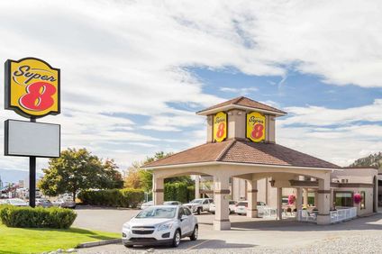 Super 8 Kelowna