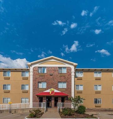 Super 8 Denton