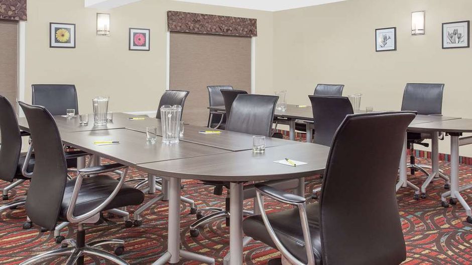 Super 8 Brandon Meeting