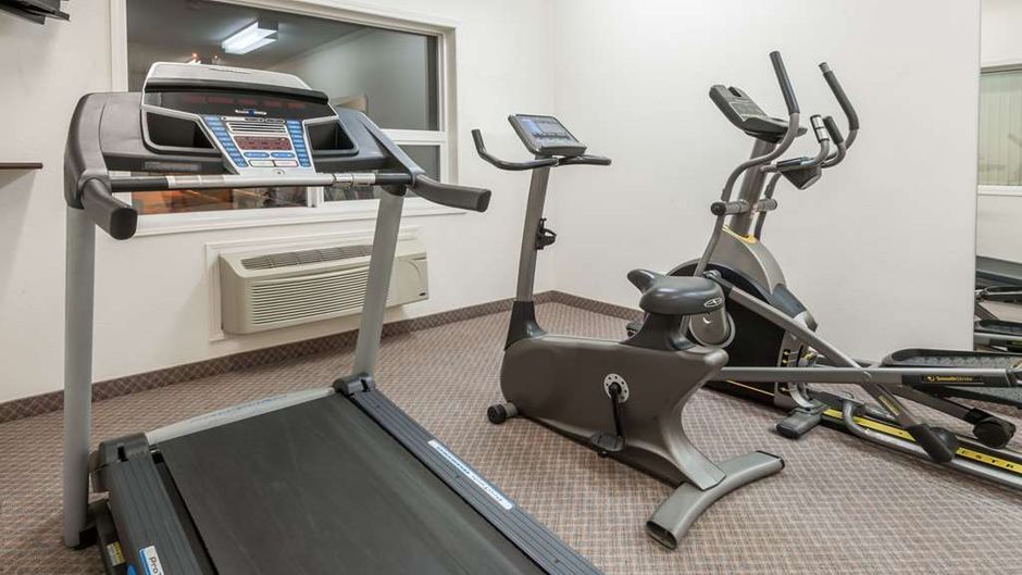 Super 8 Edmonton/West Health