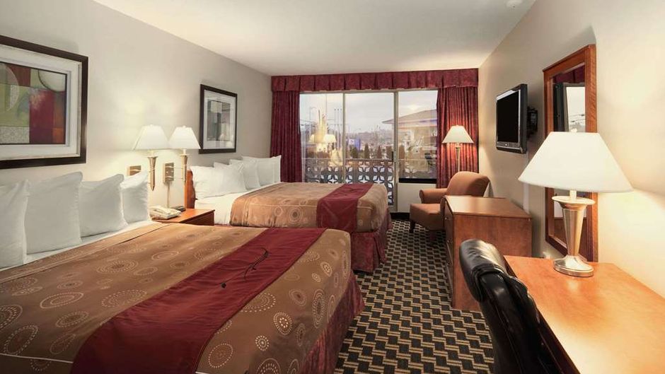 Travelodge Nanaimo Room