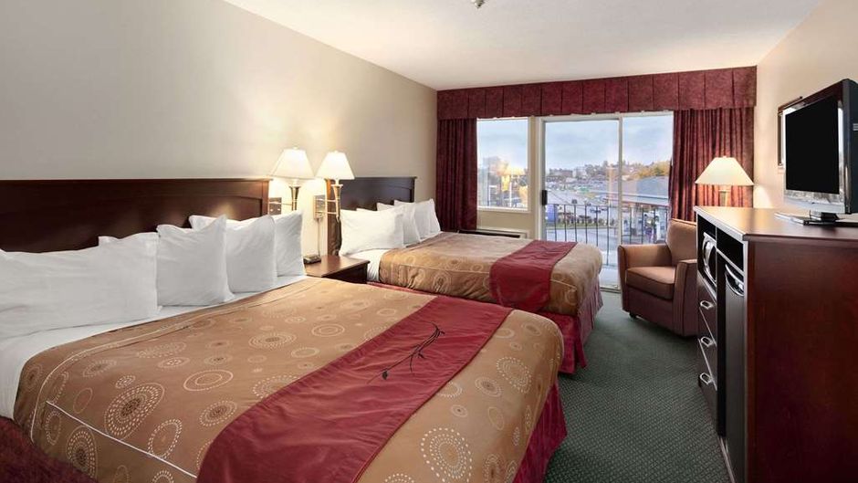Travelodge Nanaimo Room