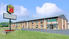 Super 8 Kenmore/Niagara Falls Area