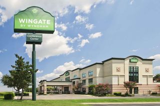 Wingate by Wyndham Hotel & Conf Ctr