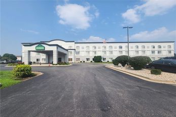 Wingate by Wyndham Joliet