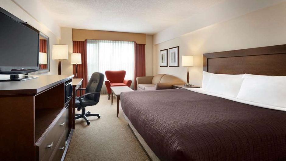 Travelodge Hotel Saskatoon Room