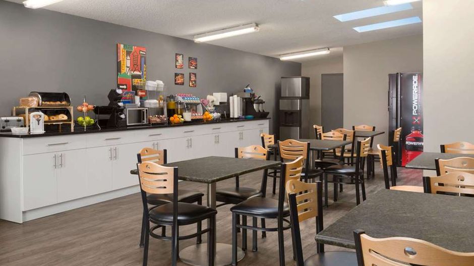 Travelodge Edmonton Airport Restaurant