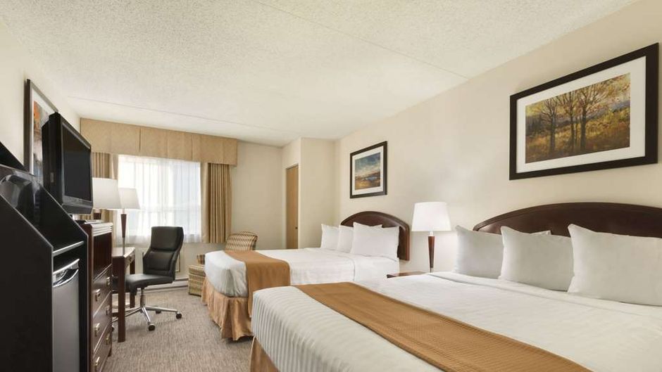 Travelodge Edmonton South Room