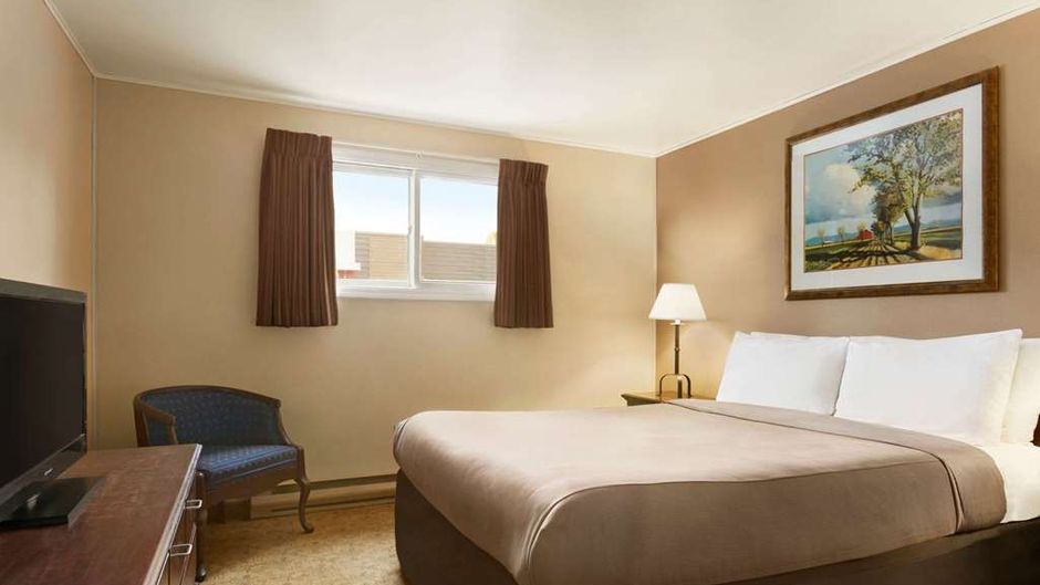 Travelodge Kenora Room