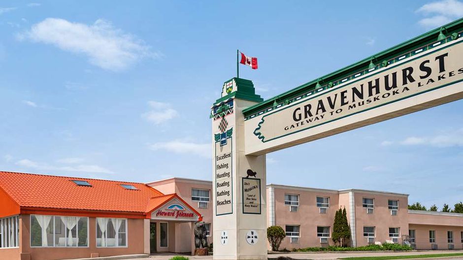 Howard Johnson Inn Gravenhurst Exterior