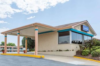 Travelodge Ridgeway Martinsville Area