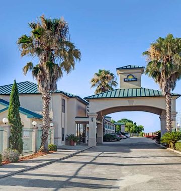 Days Inn & Suites Houston North/FM 1960