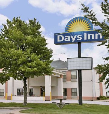 Days Inn Walcott Davenport