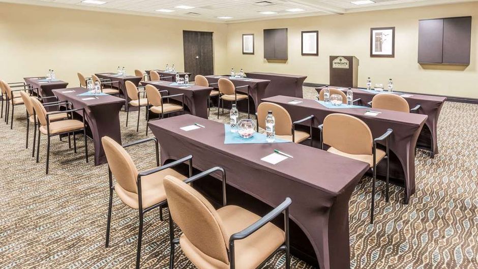 Wingate by Wyndham Regina Meeting
