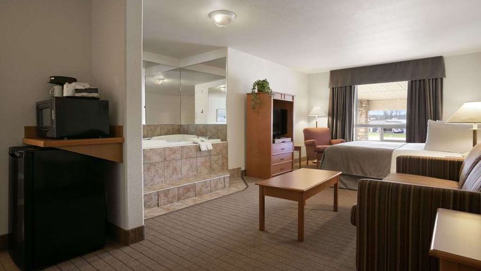 Super 8 Slave Lake Room