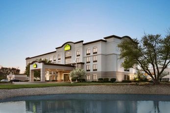 Wingate by Wyndham Cincinnati / Blue Ash