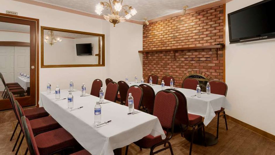Travelodge Quesnel BC Meeting