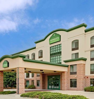 Wingate by Wyndham Fargo