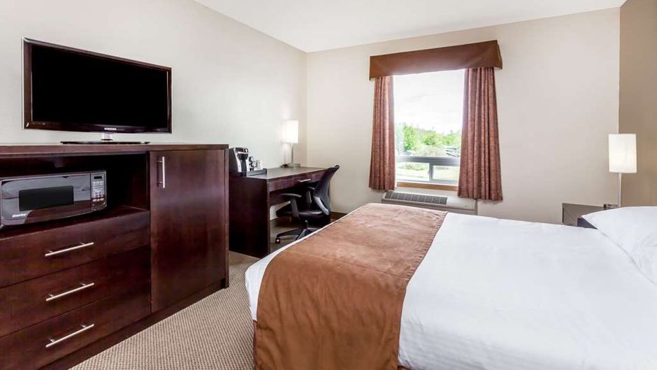 Super 8 Prince Albert Room