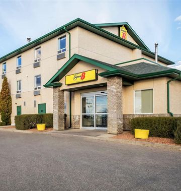 Super 8 Prince Albert