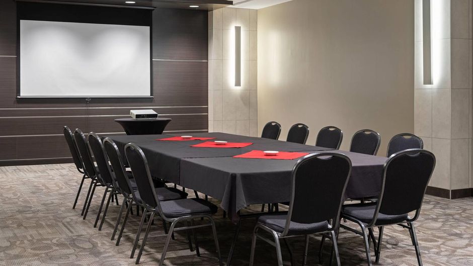 Ramada Saskatoon Meeting