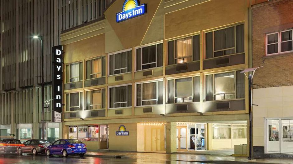 Days Inn Ottawa Exterior