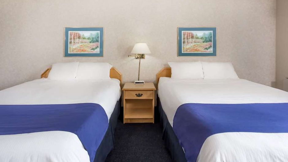 Ramada Limited Quesnel Suite