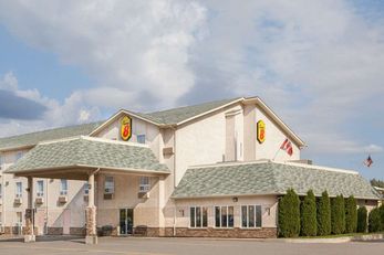Super 8 Fort Frances