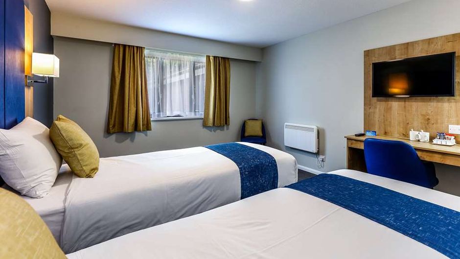 Days Inn Warwick North M40 Room
