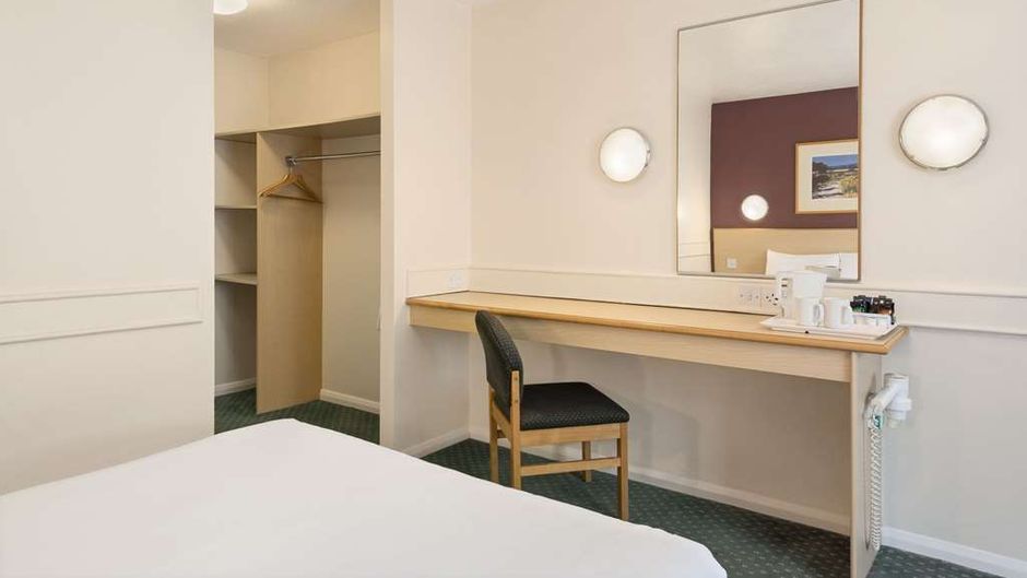 Days Inn Sheffield M1 Room