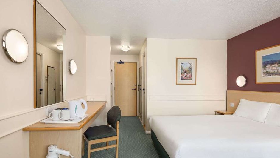 Days Inn Sheffield M1 Room