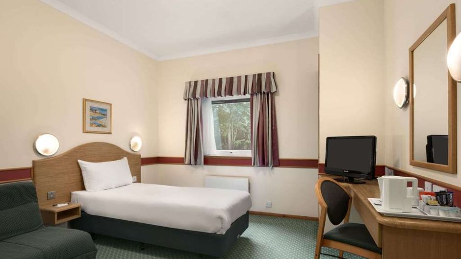 Days Inn Donington A50 Room