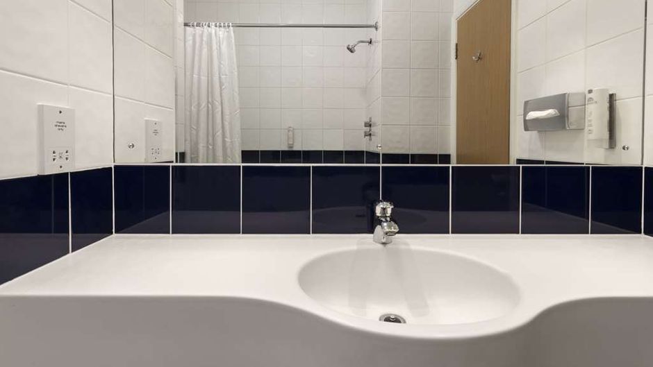 Days Inn Donington A50 Room