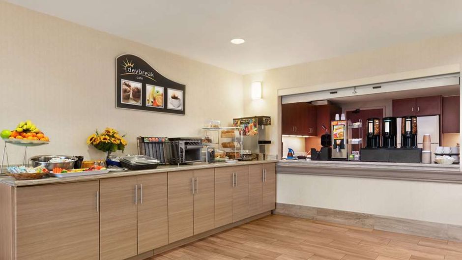 Days Inn Ottawa Airport Restaurant