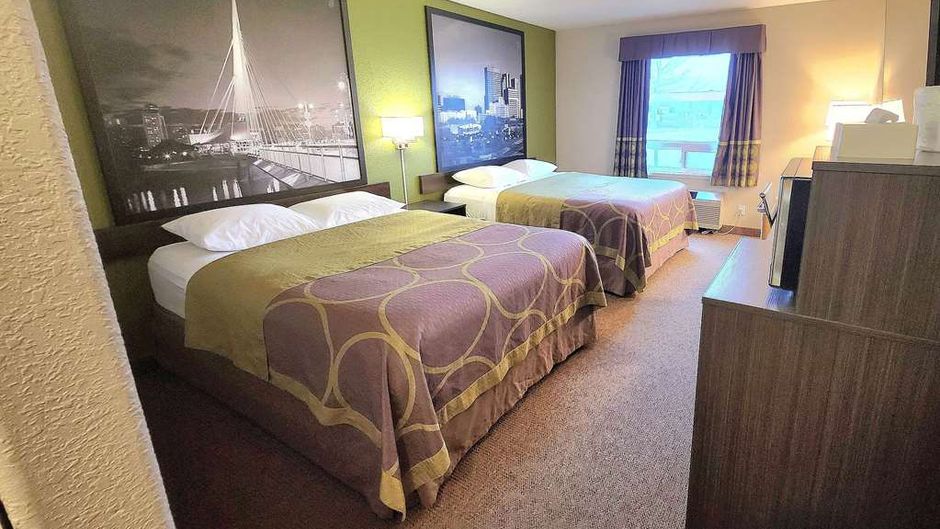 Super 8 Portage La Prairie Room