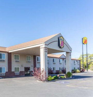 Super 8 Blackfoot