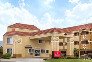 Ramada Ontario