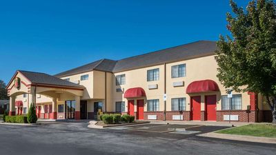 Super 8 Claremore OK