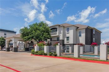 Super 8 Fort Worth North/Meacham Blvd