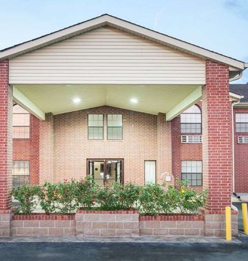 Super 8 White Hall
