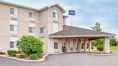 Baymont Inn & Suites Howell/Brighton