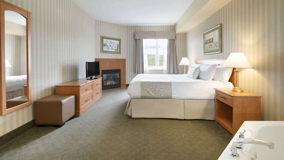 Days Inn Orillia Suite