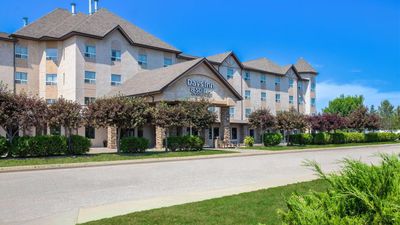 Days Inn & Suites West Edmonton